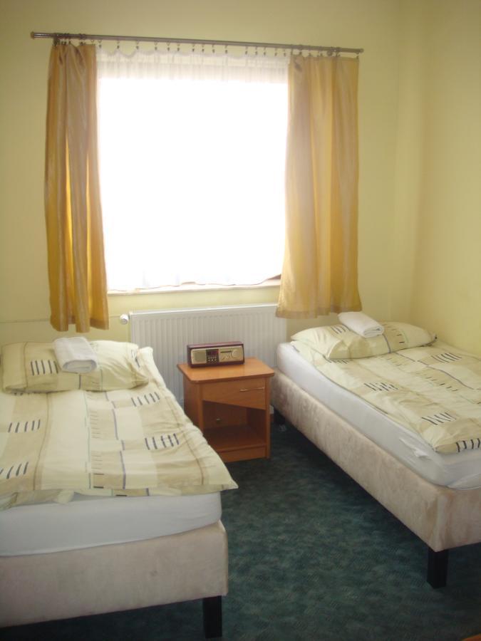 Hotel Polonia Августув Экстерьер фото